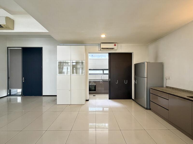 3.5-storey Terraced House for Sale in Desa Parkcity (Kuala Lumpur) - Hei Kar Jun - Kitchen - PropertyGuru.com.my