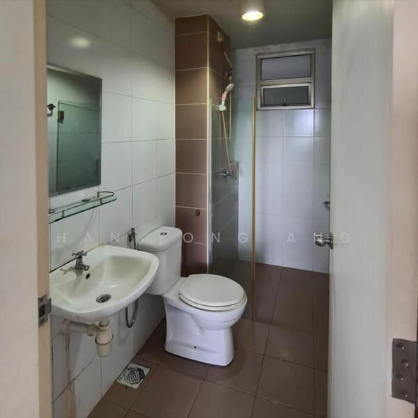 Condominium for Sale at Fairway Suites - Han Yong Ang - Bathroom - PropertyGuru.com.my