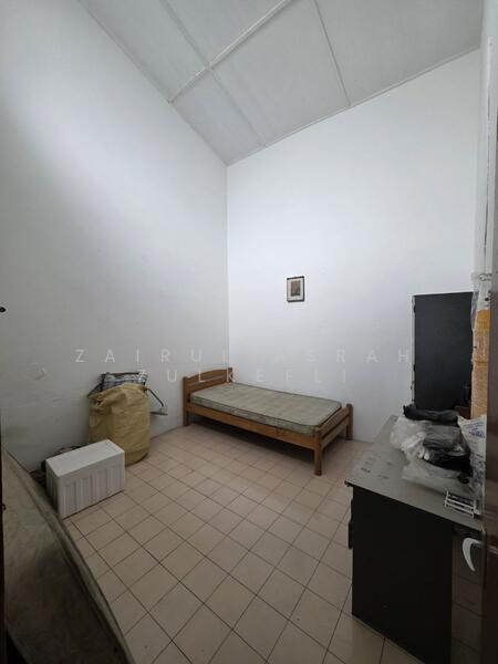 1-storey Terraced House for Sale in Semenyih (Selangor) - Zairul Asrah Zulkefli - Bedroom - PropertyGuru.com.my