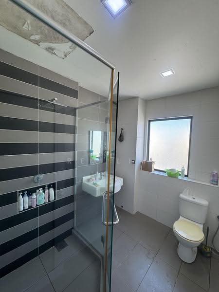 Townhouse for Sale in 16 Sierra (Puchong) - REX LIM - Bathroom - PropertyGuru.com.my