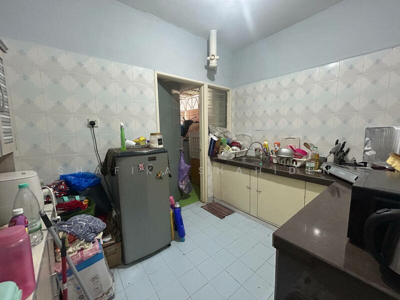 Apartment for Sale at Pangsapuri Mawar Sari - Shafika Shahidin - Kitchen - PropertyGuru.com.my