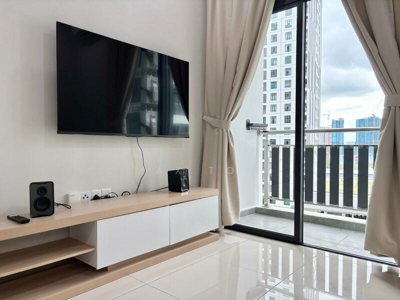 KSL Residence 2 @ Kangkar Tebrau untuk Untuk Disewa - RM 2,400 /bulan, Feb 2026 - Living Room - PropertyGuru.com.my