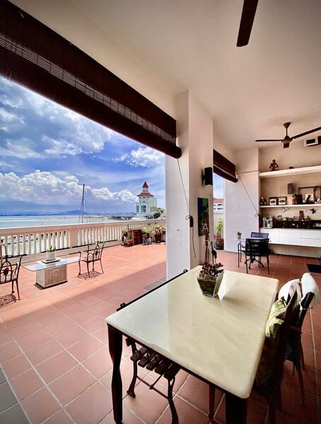 Straits Quay (The Suites at Waterside) untuk Untuk Dijual - RM 1,800,000, Mac 2026 - Balcony - PropertyGuru.com.my