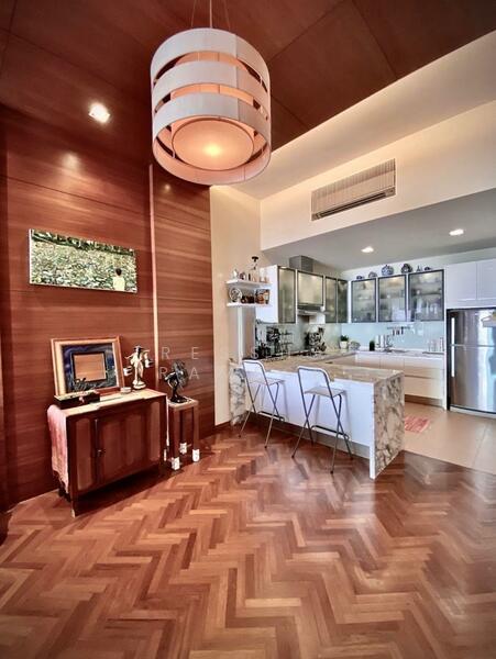 Straits Quay (The Suites at Waterside) untuk Untuk Dijual - RM 1,800,000, Mac 2026 - Kitchen - PropertyGuru.com.my