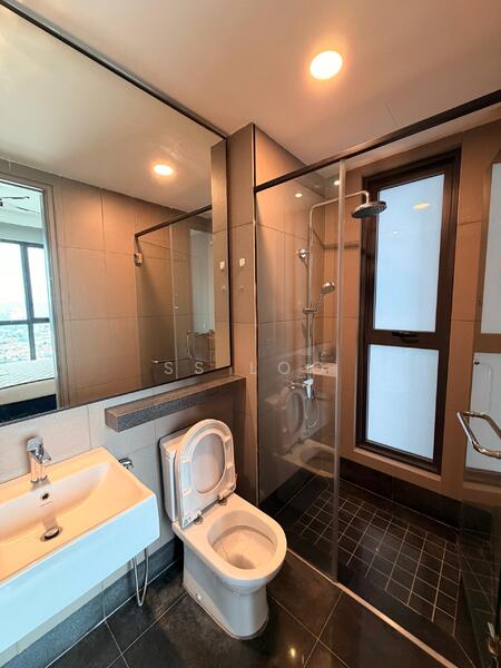 Service Residence for Rent at Bloomsvale Menara Vista Petaling - SS Loo - Bathroom - PropertyGuru.com.my