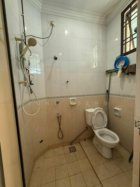 For Sale - Taman Molek