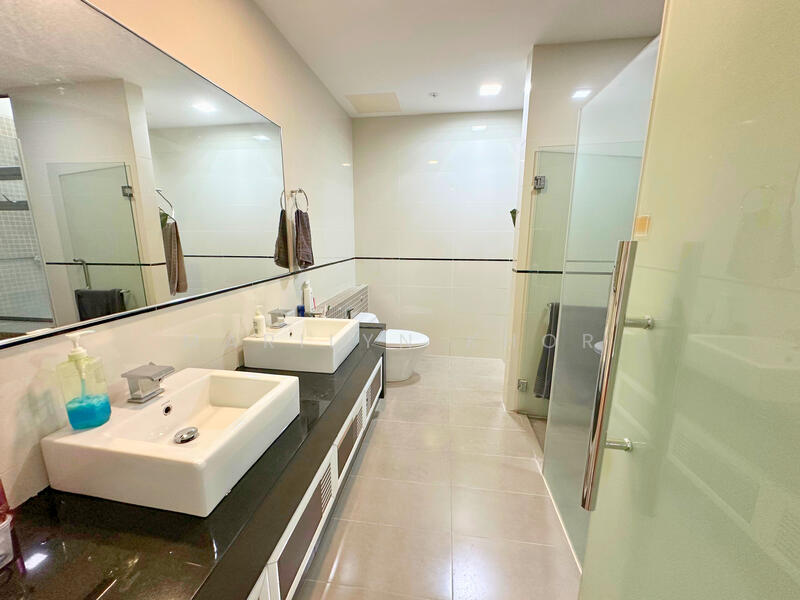 Semi-Detached House for Sale in Kajang (Selangor) - Marilyn Khor - Bathroom - PropertyGuru.com.my