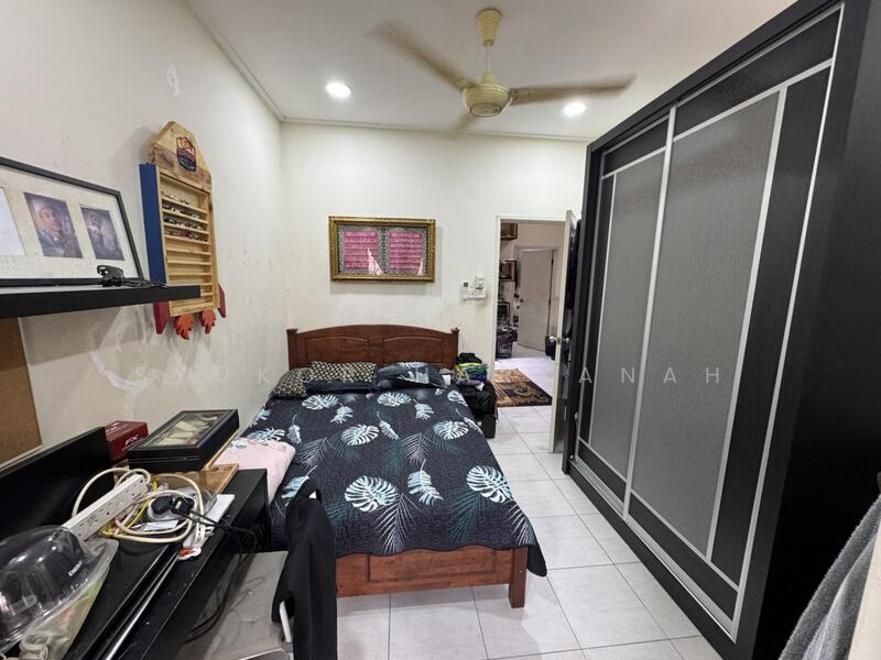 2-storey Terraced House for Sale in Shah Alam (Selangor) - Syukor Hartanah - Bedroom - PropertyGuru.com.my