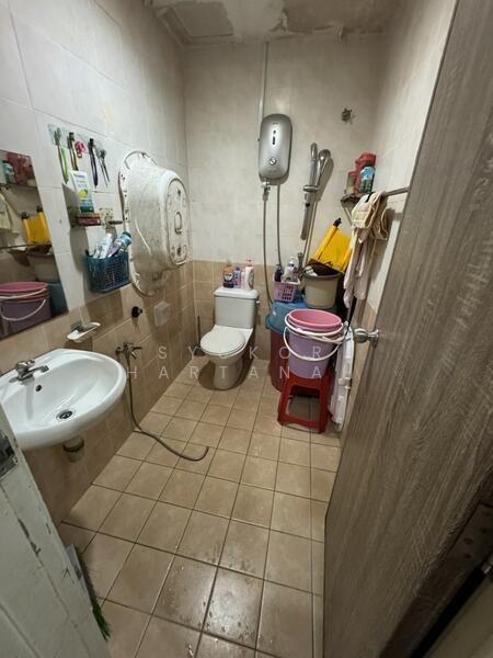 2-storey Terraced House for Sale in Shah Alam (Selangor) - Syukor Hartanah - Bathroom - PropertyGuru.com.my