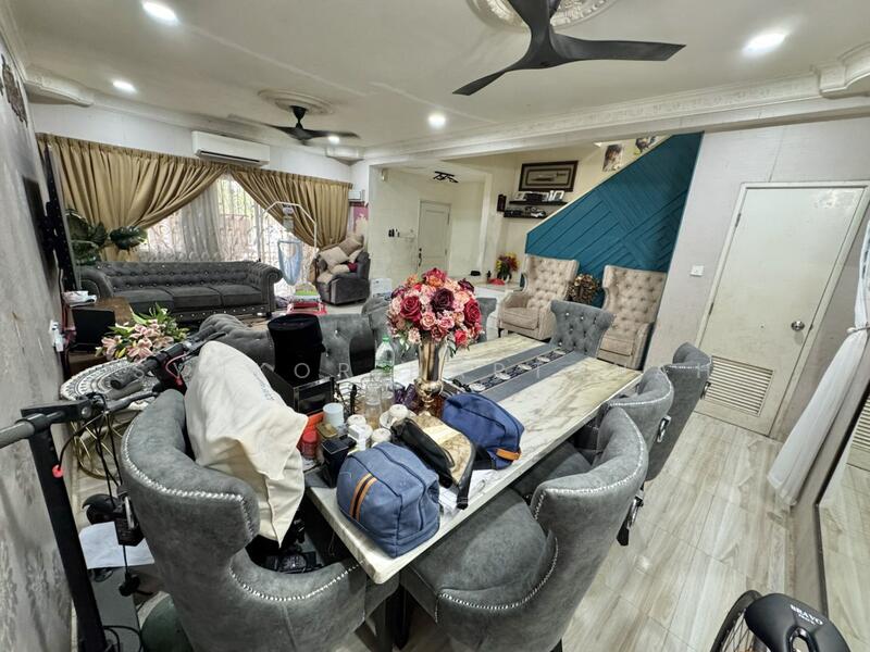 2-storey Terraced House for Sale in Shah Alam (Selangor) - Syukor Hartanah - Living Room - PropertyGuru.com.my