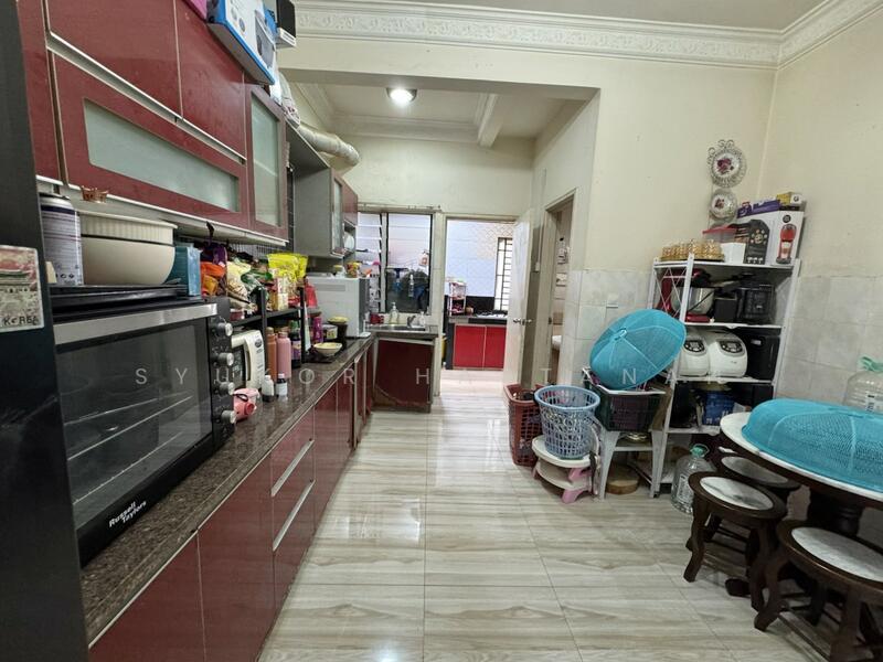 2-storey Terraced House for Sale in Shah Alam (Selangor) - Syukor Hartanah - Kitchen - PropertyGuru.com.my