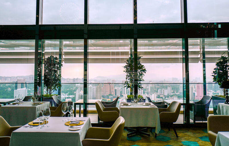 Service Residence for Sale at The Face Suites (Platinum Suites) - Tony YY - Dining Room - PropertyGuru.com.my