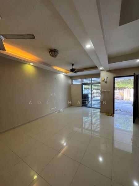 2-storey Terraced House for Sale in Bandar Seri Alam (Masai) - Adli Harun - Living Room - PropertyGuru.com.my
