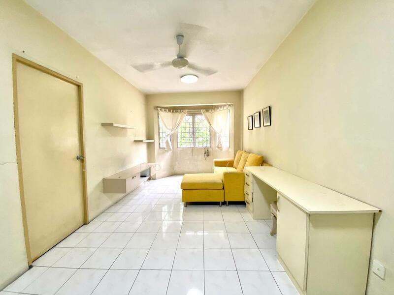 Impian Apartment untuk Untuk Dijual - RM 240,000, Feb 2026 - Living Room - PropertyGuru.com.my