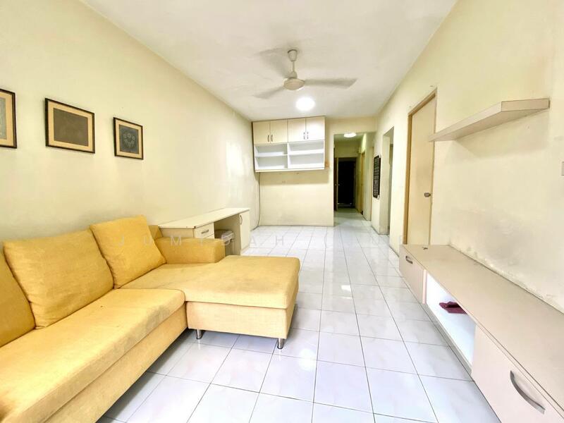 Impian Apartment untuk Untuk Dijual - RM 240,000, Feb 2026 - Living Room - PropertyGuru.com.my