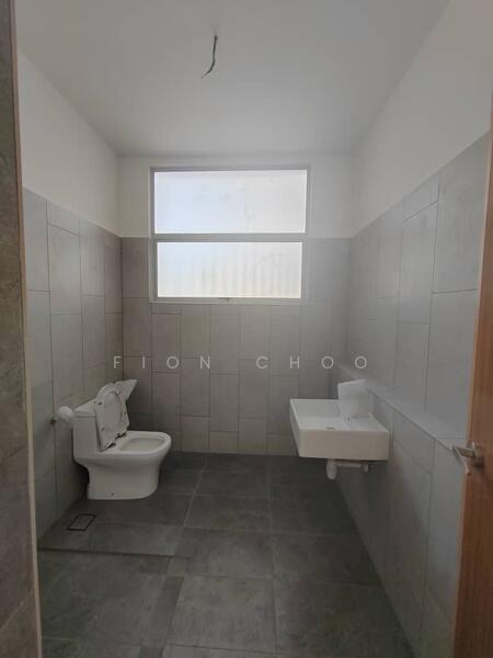 2-storey Terraced House for Sale in Skudai (Johor) - Fion Choo - Bathroom - PropertyGuru.com.my