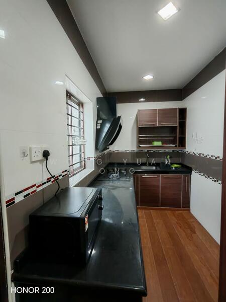 2-storey Terraced House for Sale in Setia Impian (Setia Alam) - Wong Yuan Kong - Kitchen - PropertyGuru.com.my
