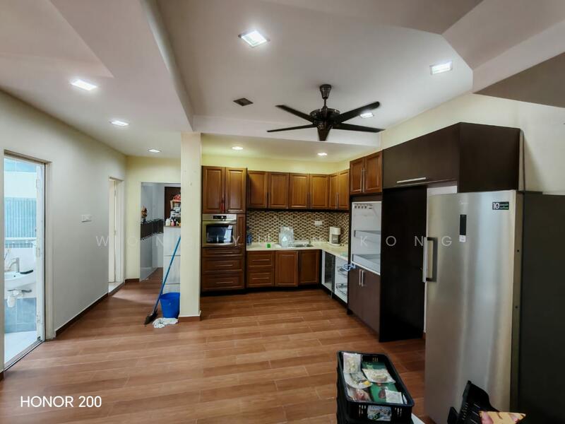 2-storey Terraced House for Sale in Setia Impian (Setia Alam) - Wong Yuan Kong - Kitchen - PropertyGuru.com.my