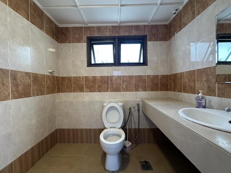 Verona Town Villas untuk Untuk Dijual - RM 1,100,000, Feb 2026 - Bathroom - PropertyGuru.com.my