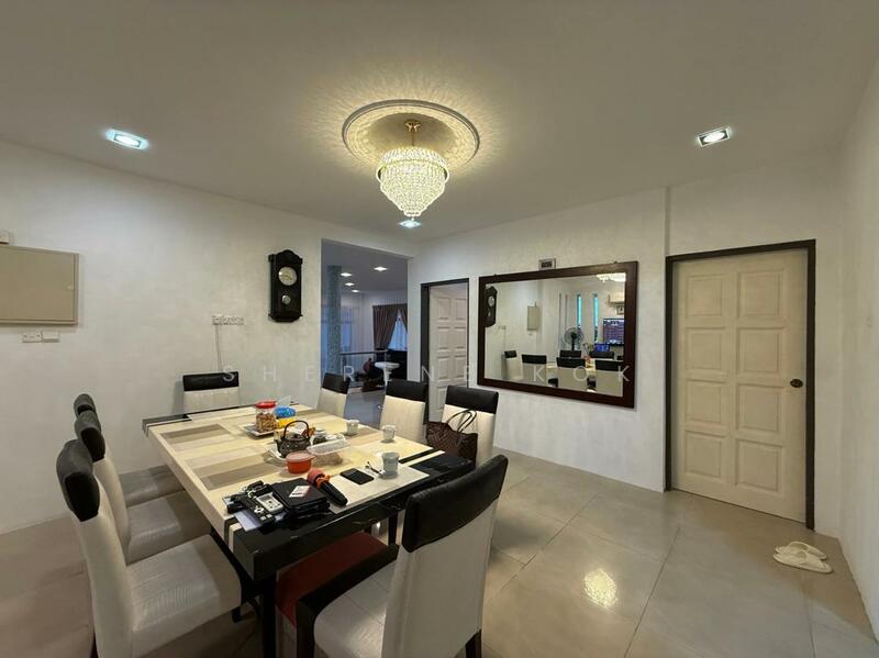 Bungalow for Sale in Kampung Kenyalang Park (Kuching) - Sherene Kok - Dining Room - PropertyGuru.com.my