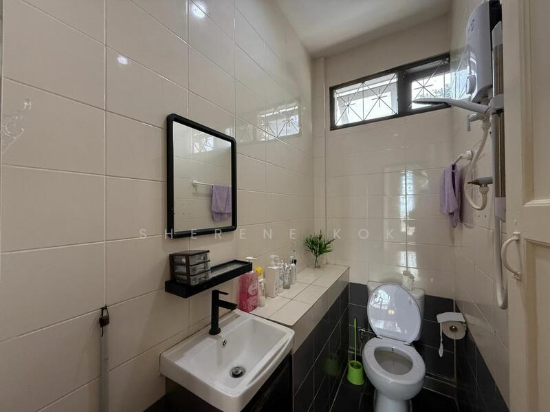 Bungalow for Sale in Kampung Kenyalang Park (Kuching) - Sherene Kok - Bathroom - PropertyGuru.com.my