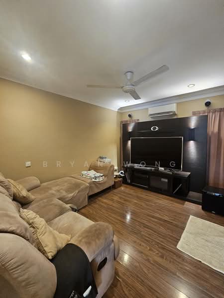 Rumah Berkembar untuk Dijual di Damansara Jaya (Petaling Jaya) - Bryan Wong - Living Room - PropertyGuru.com.my