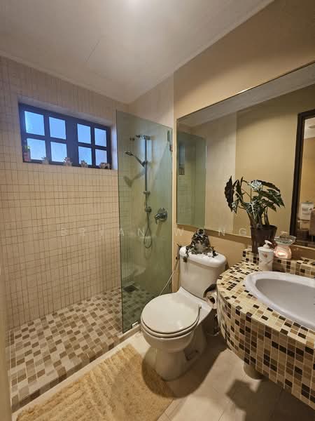 Rumah Berkembar untuk Dijual di Damansara Jaya (Petaling Jaya) - Bryan Wong - Bathroom - PropertyGuru.com.my