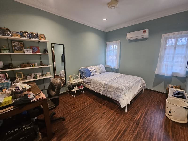 Rumah Berkembar untuk Dijual di Damansara Jaya (Petaling Jaya) - Bryan Wong - Bedroom - PropertyGuru.com.my