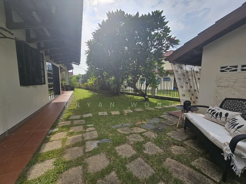 Rumah Berkembar untuk Dijual di Damansara Jaya (Petaling Jaya) - Bryan Wong - Exterior - PropertyGuru.com.my