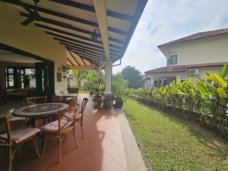 Rumah Berkembar untuk Dijual di Damansara Jaya (Petaling Jaya) - Bryan Wong - Exterior - PropertyGuru.com.my