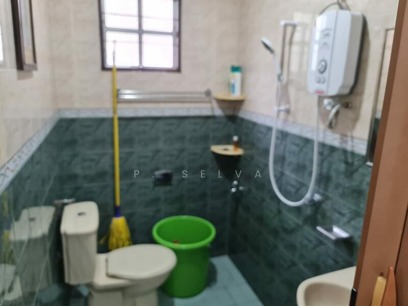 2-storey Terraced House for Sale in Taman Alam Megah (Seksyen 28) (Subang Jaya) - P. Selva - Bathroom - PropertyGuru.com.my