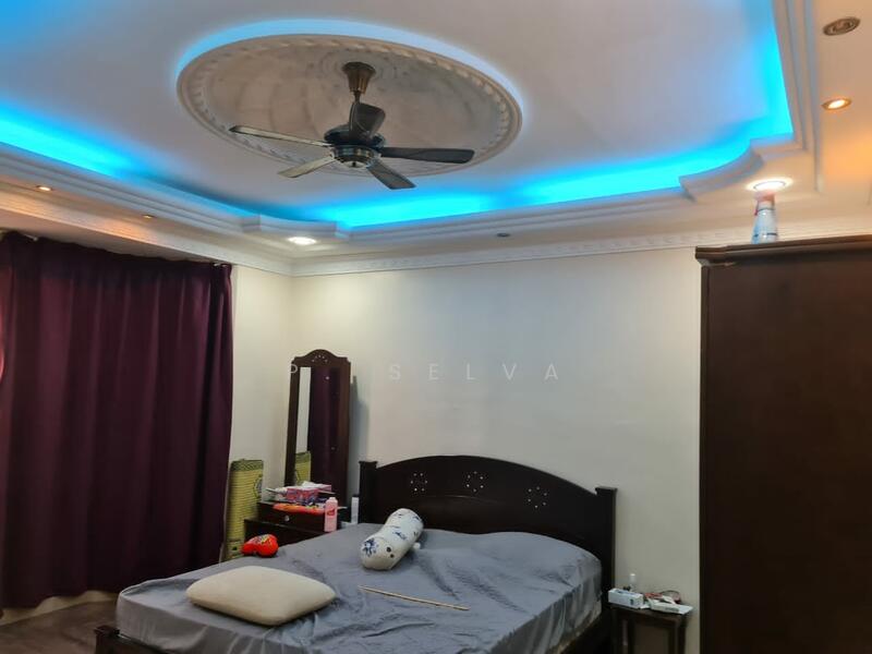 2-storey Terraced House for Sale in Taman Alam Megah (Seksyen 28) (Subang Jaya) - P. Selva - Bedroom - PropertyGuru.com.my