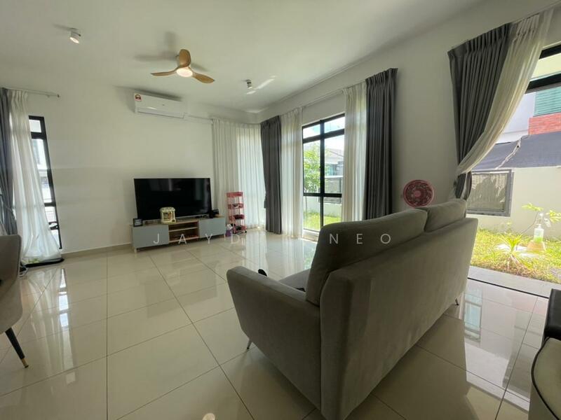Cluster House for Sale in Iskandar Puteri (Nusajaya) (Johor) - Jayden Neo - Living Room - PropertyGuru.com.my