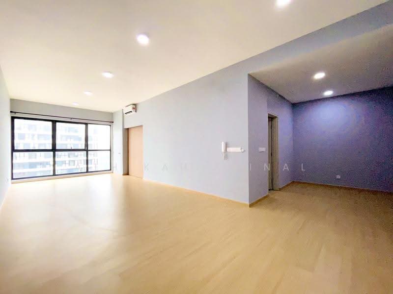 Shop / Office for Sale in Sungai Buloh (Selangor) - Athikah Zainal - Living Room - PropertyGuru.com.my