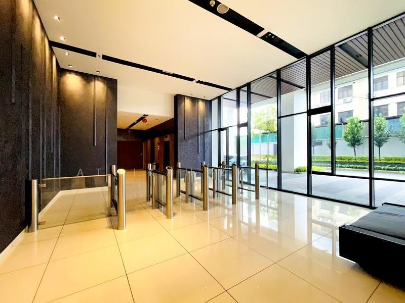 Shop / Office for Sale in Sungai Buloh (Selangor) - Athikah Zainal - Lobby - PropertyGuru.com.my