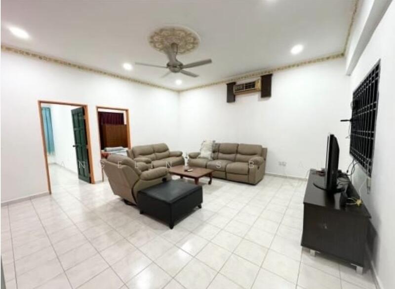 Shop for Sale in Taman Senai Utama (Kulai) - Angeline S B Lau - Living Room - PropertyGuru.com.my