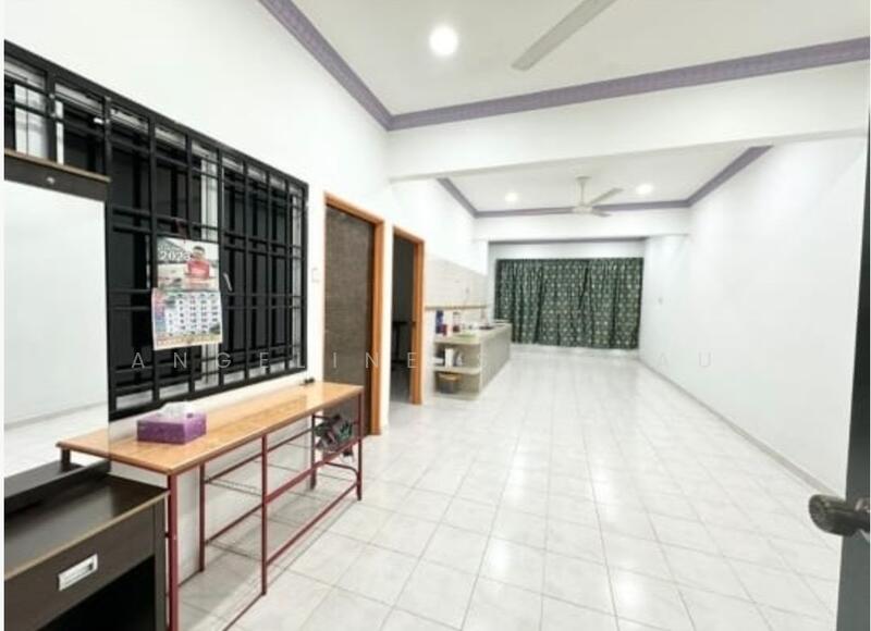 Shop for Sale in Taman Senai Utama (Kulai) - Angeline S B Lau - Living Room - PropertyGuru.com.my