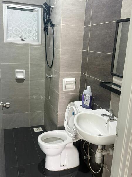 Condominium for Rent at Zeta Deskye (Alam Saujana) - Felix Lee - Bathroom - PropertyGuru.com.my
