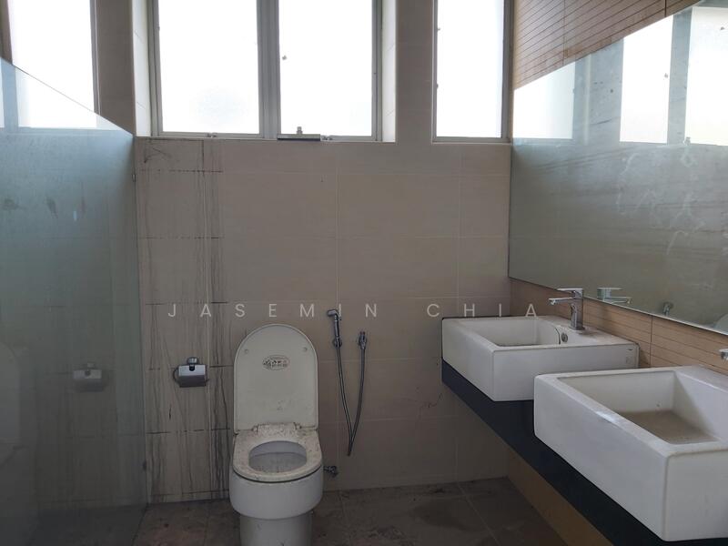 Semi-Detached House for Sale in Areca Residence (Batu) - Jasemin Chia - Bathroom - PropertyGuru.com.my