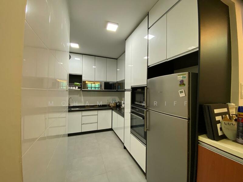 Service Residence for Rent at Vista Alam - Mohamad Ariff - Kitchen - PropertyGuru.com.my