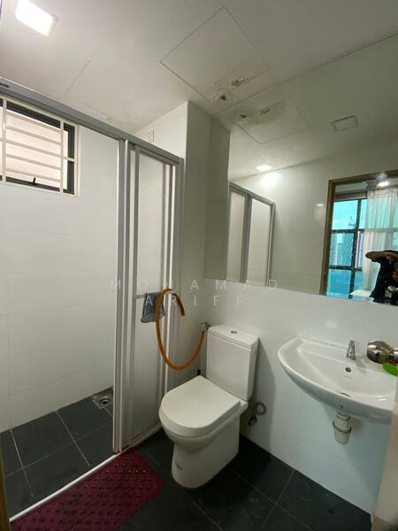 Service Residence for Rent at Vista Alam - Mohamad Ariff - Bathroom - PropertyGuru.com.my