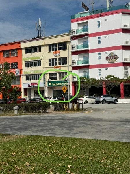 Shop for Rent in Putra Nilai (Nilai) - Chrix Soo - Exterior - PropertyGuru.com.my