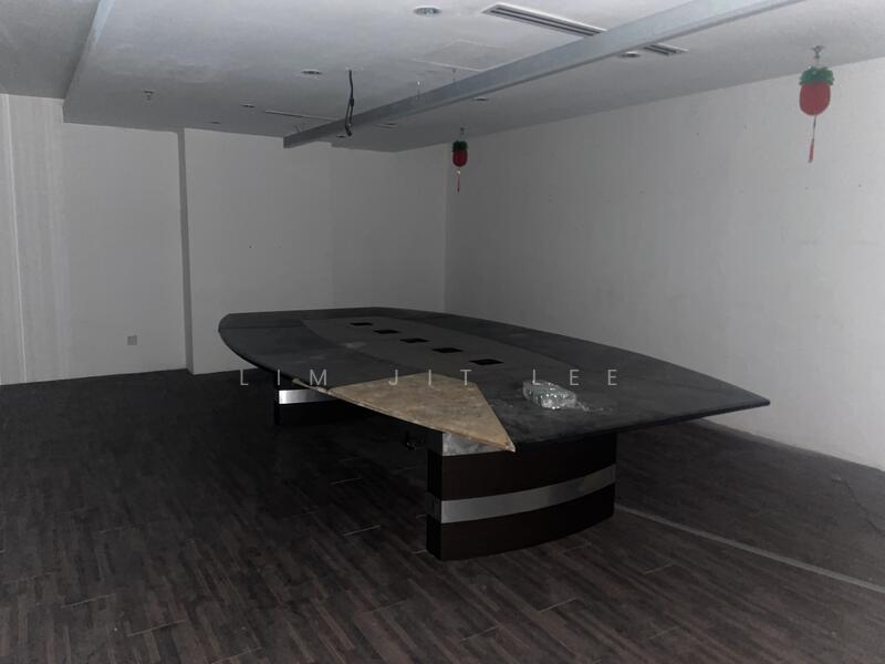 Retail Space for Rent in Subang Jaya (Selangor) - Lim Jit Lee - Interior - PropertyGuru.com.my