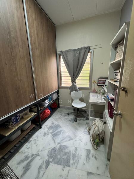 1.5-storey Terraced House for Sale in Bukit Raja (Selangor) - Wong Yuan Kong - Study - PropertyGuru.com.my