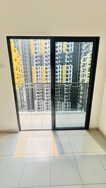 Kediaman Servis untuk Disewa di Residensi Emas - Erin Yusof - Balcony - PropertyGuru.com.my
