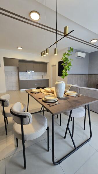 Maya Ara Residences untuk Untuk Disewa - RM 3,800 /bulan, Feb 2026 - Dining Room - PropertyGuru.com.my