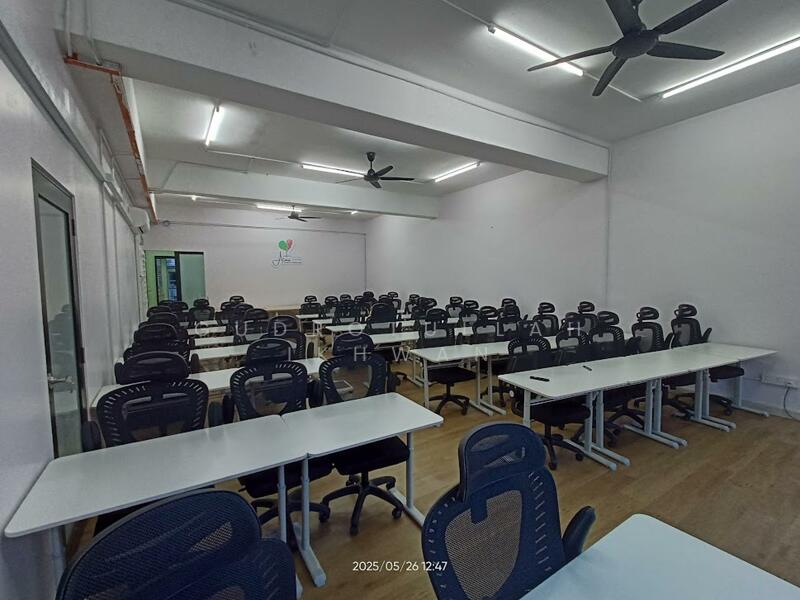 Office for Sale in Seksyen 9 (Bangi) - Gudrotullah Ikhwan - Interior - PropertyGuru.com.my