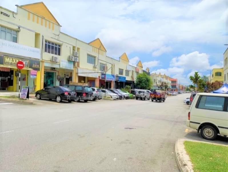 Kedai untuk Disewa di Taman Puncak Jalil (Seri Kembangan) - Brandon Yee - Exterior - PropertyGuru.com.my