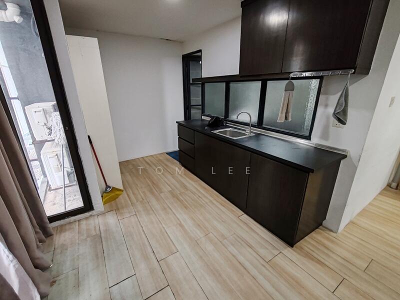 Empire Damansara untuk Untuk Disewa - RM 1,500 /bulan, Apr 2026 - Kitchen - PropertyGuru.com.my