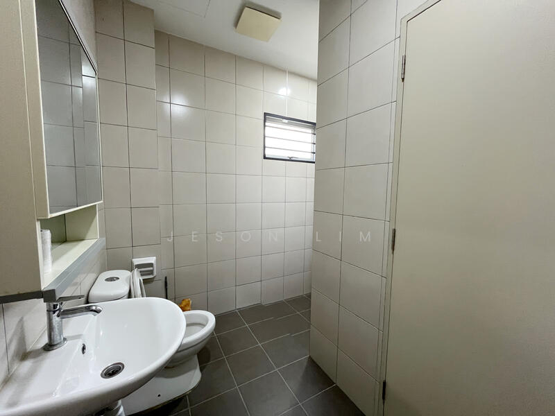 2-storey Terraced House for Sale in Kota Kemuning (Shah Alam) - Jeson Lim - Bathroom - PropertyGuru.com.my